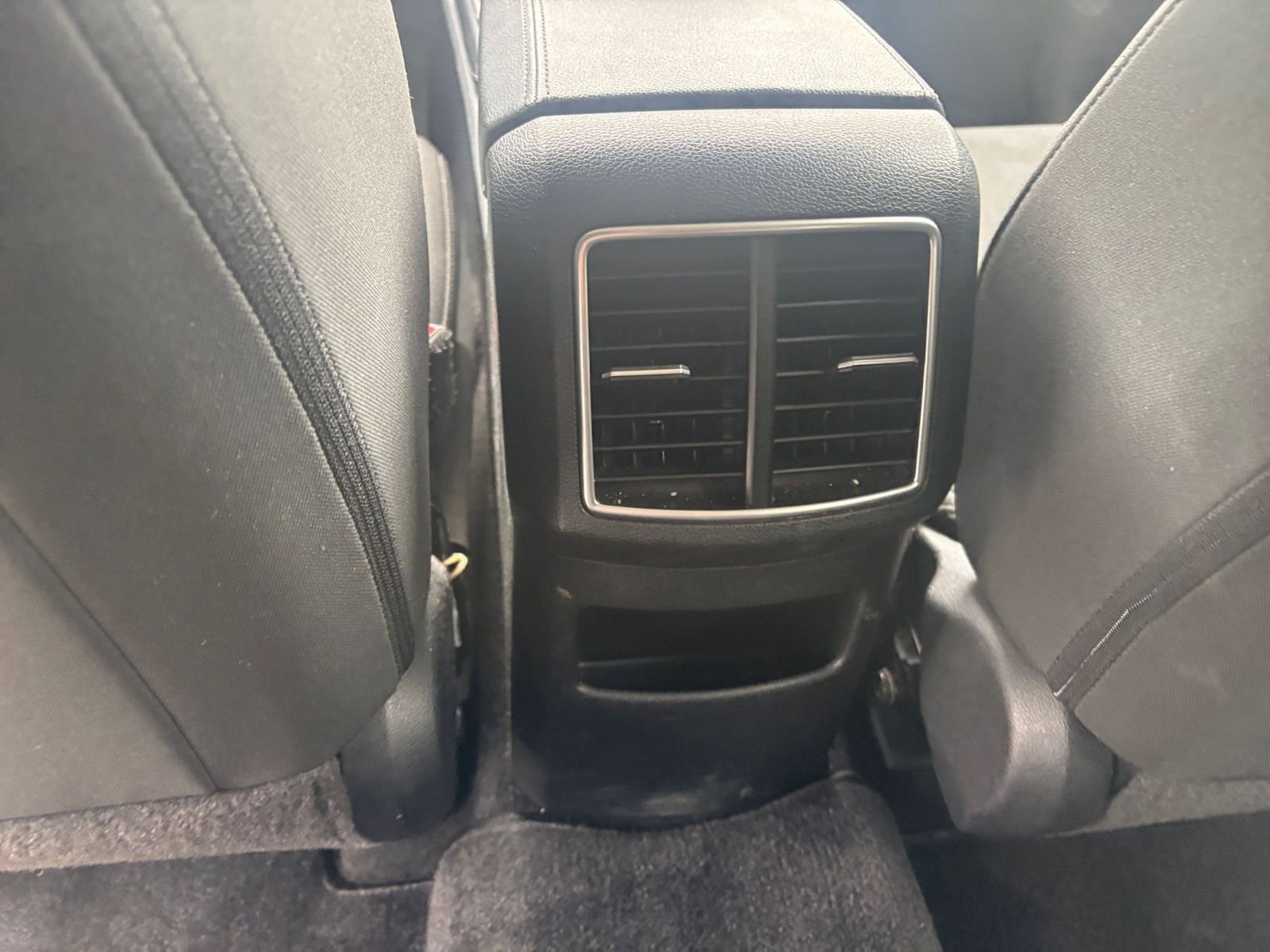 Used 2025 Kia Sportage LX FWD image 22