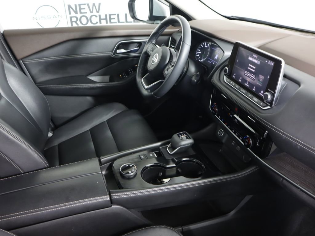 Used 2021 Nissan Rogue SL image 28