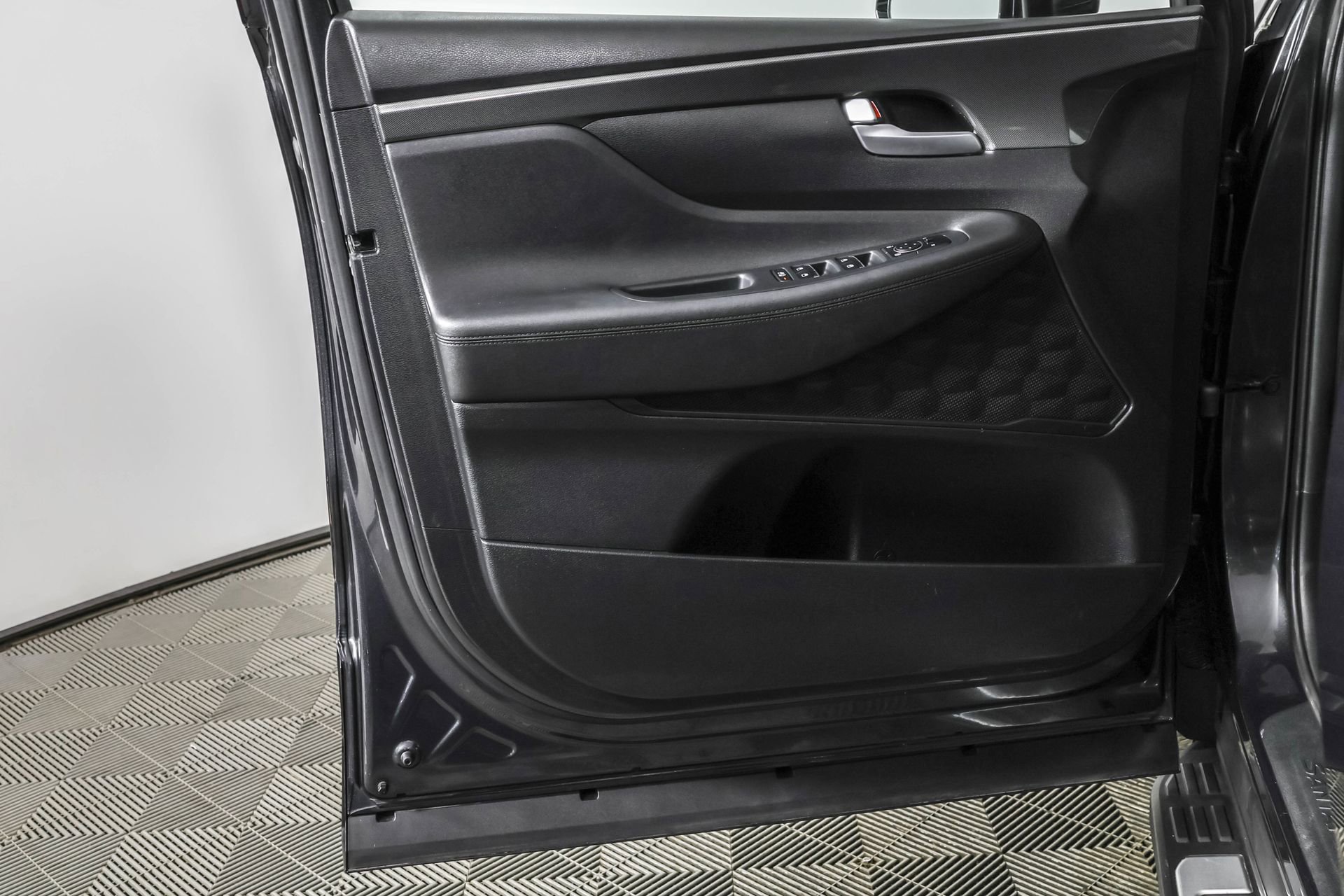 Used 2023 Hyundai Santa Fe XRT w/ Cargo Package image 35