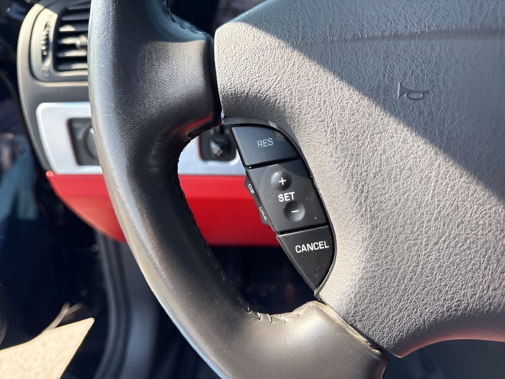Used 2002 Ford Thunderbird RWD image 12