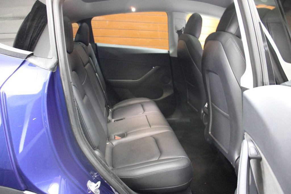 Used 2023 Tesla Model Y Long Range AWD/4WD image 12
