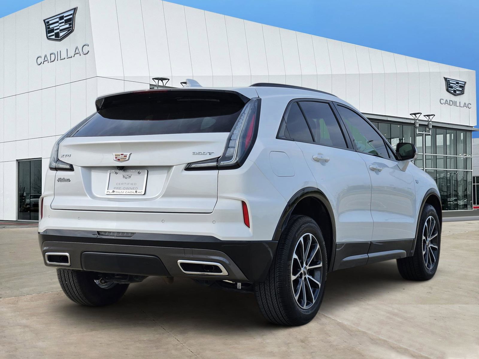 Certified 2025 Cadillac XT4 Sport w/ Cold Weather Package FWD image 5