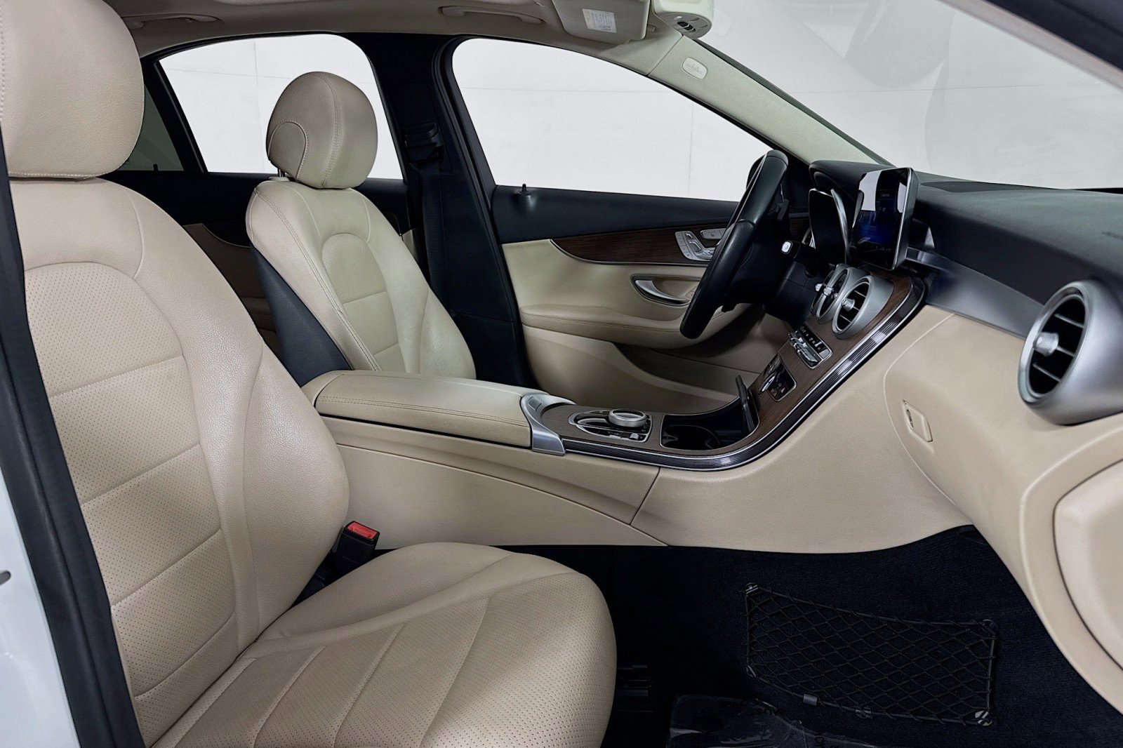 Certified 2020 Mercedes-Benz C 300 Sedan image 6