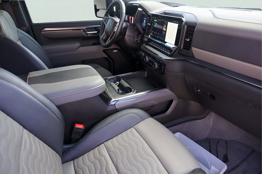 Certified 2025 Chevrolet Silverado 2500 ZR2 w/ Technology Package image 33