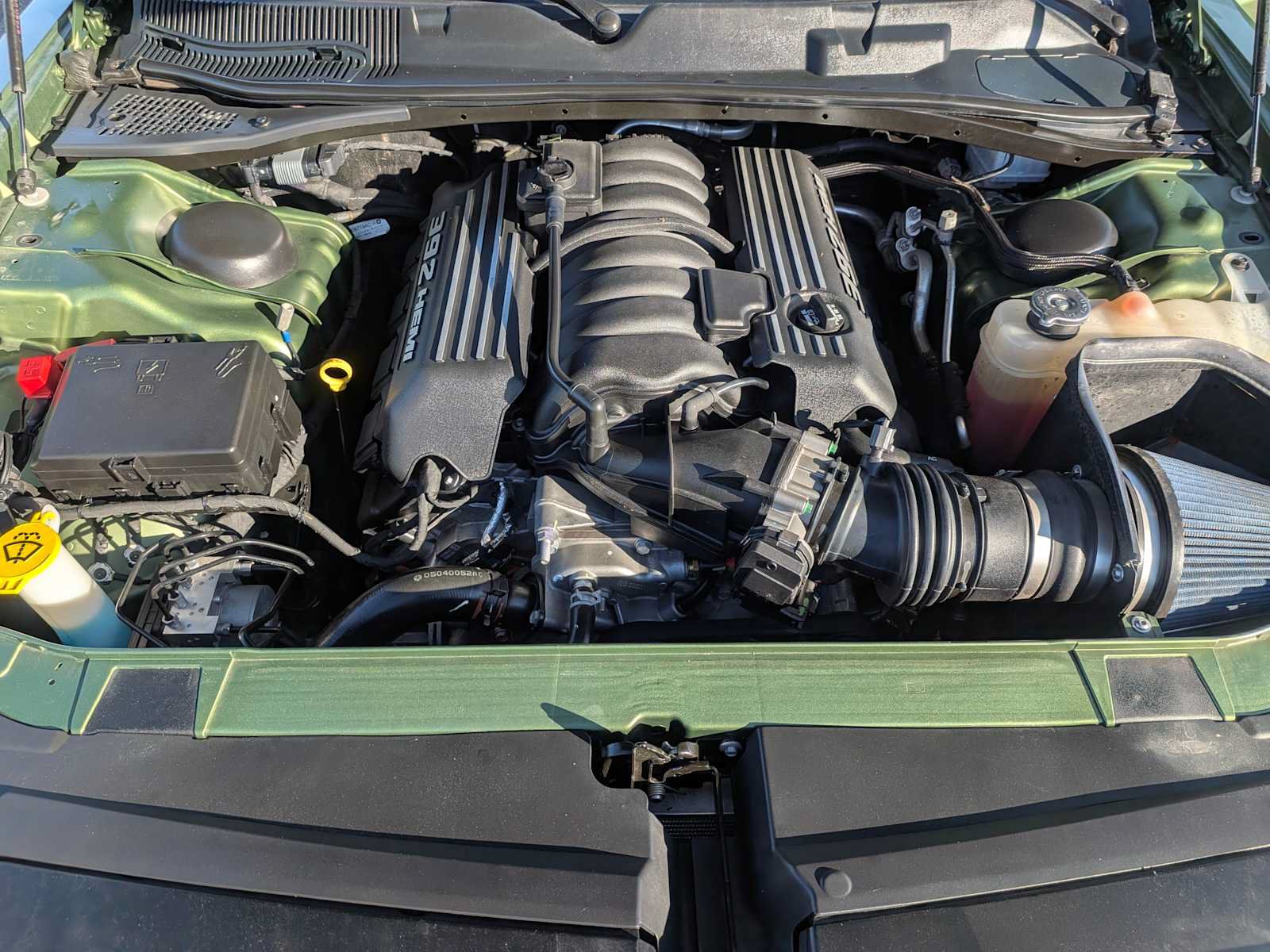 Used 2018 Dodge Challenger SRT w/ Technology Group RWD image 17