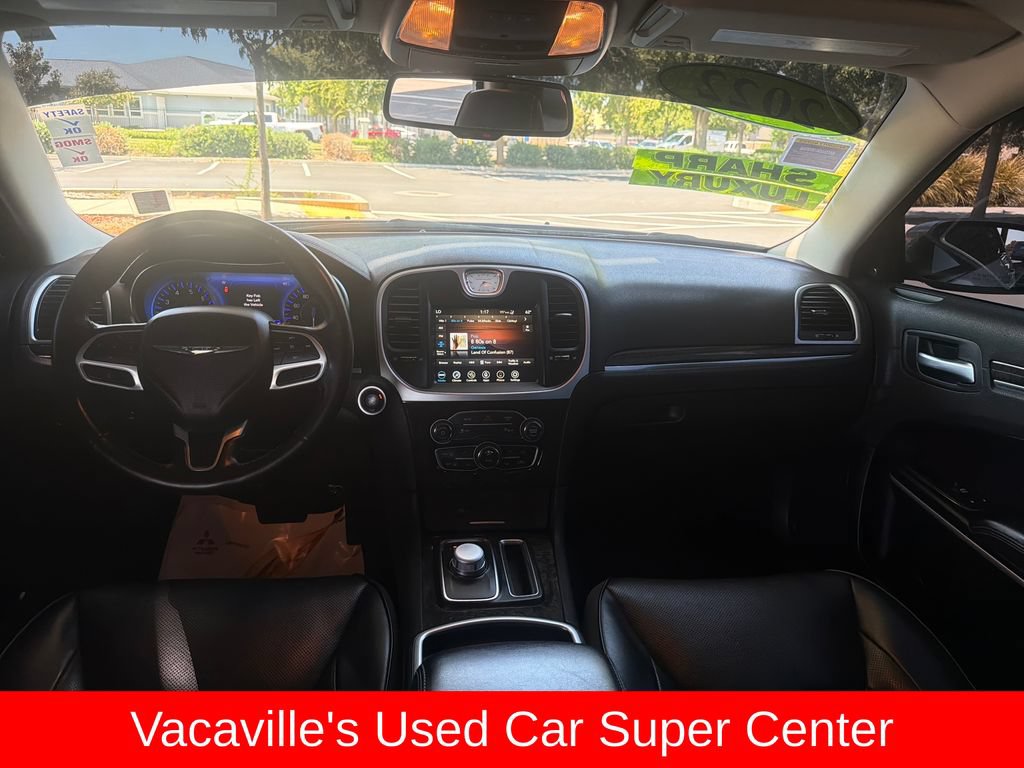 Used 2022 Chrysler 300 Touring L w/ Comfort Group RWD image 12