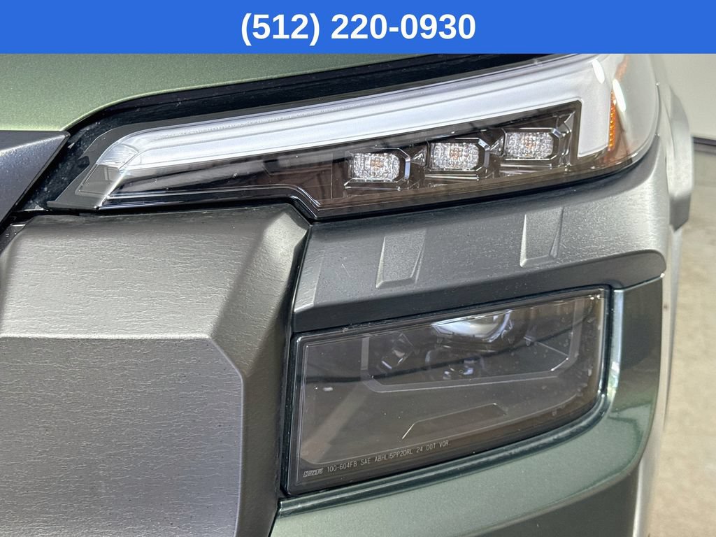 Used 2026 Subaru Outback Wilderness AWD/4WD image 40