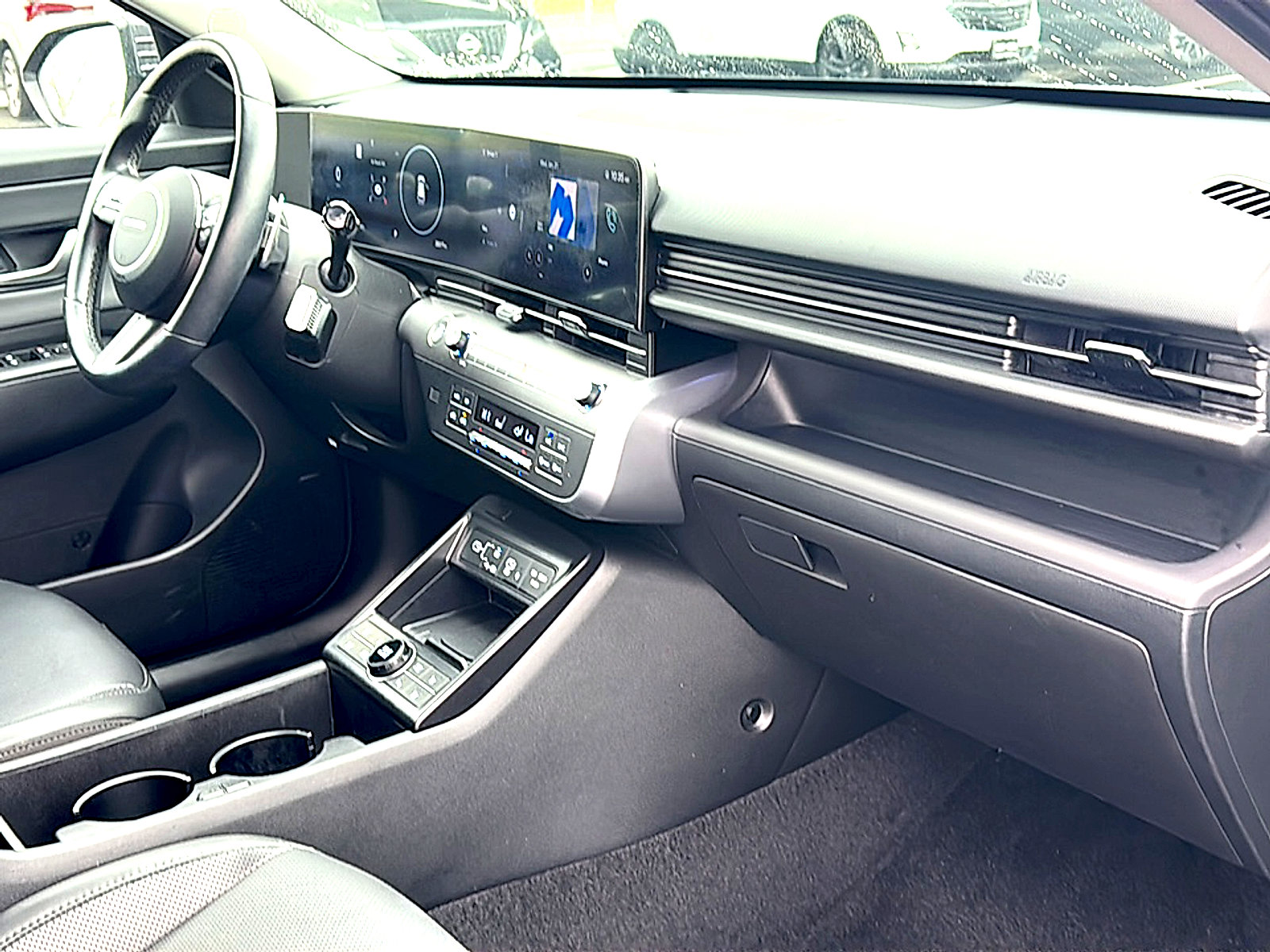 Used 2024 Hyundai Kona Limited image 22