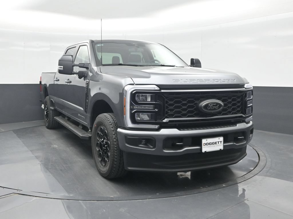 New 2026 Ford F250 Lariat w/ Black Appearance Package AWD/4WD image 8