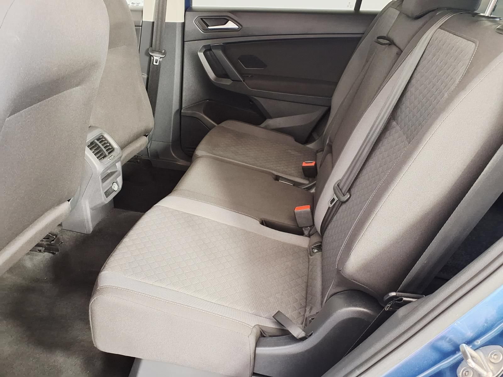 Used 2019 Volkswagen Tiguan S w/ Driver Assistance Package FWD image 9