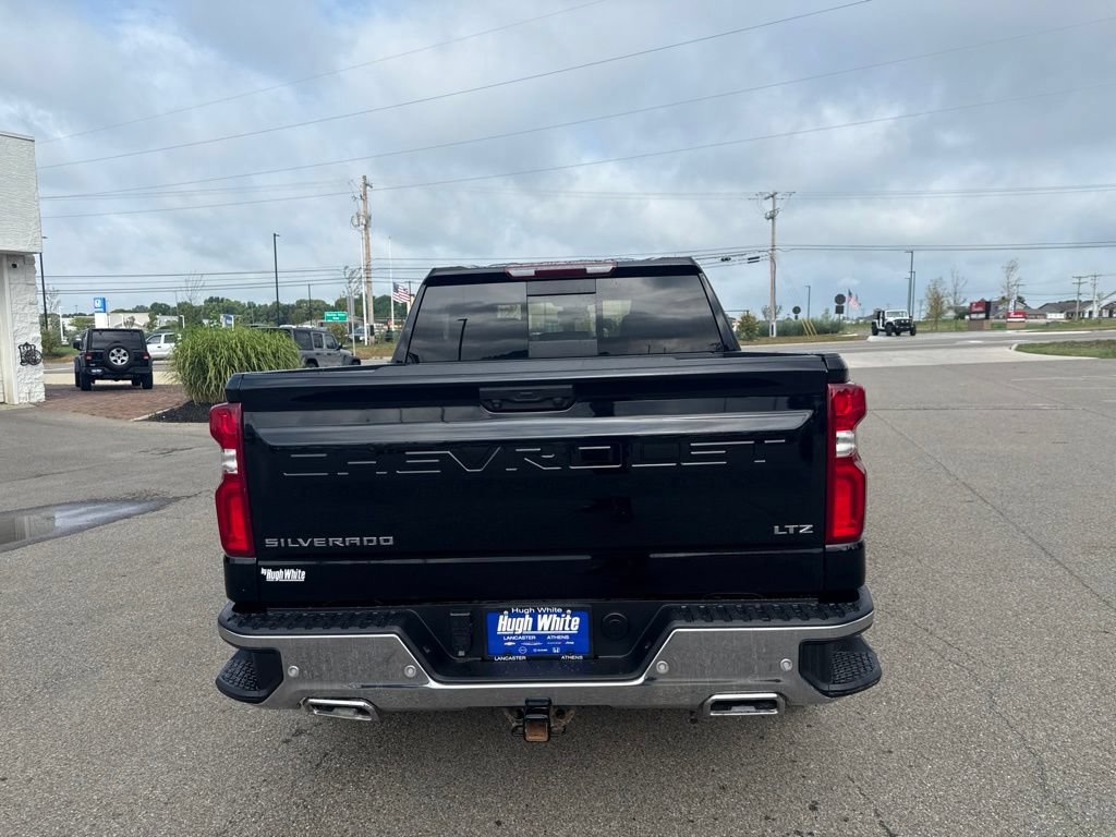 Used 2022 Chevrolet Silverado 1500 LTZ AWD/4WD image 3