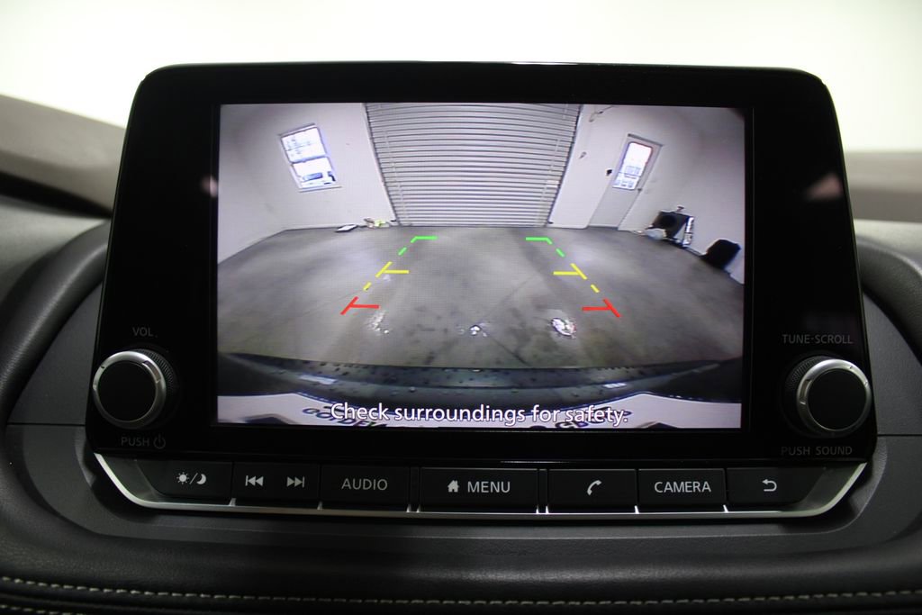 Used 2023 Nissan Rogue S image 45