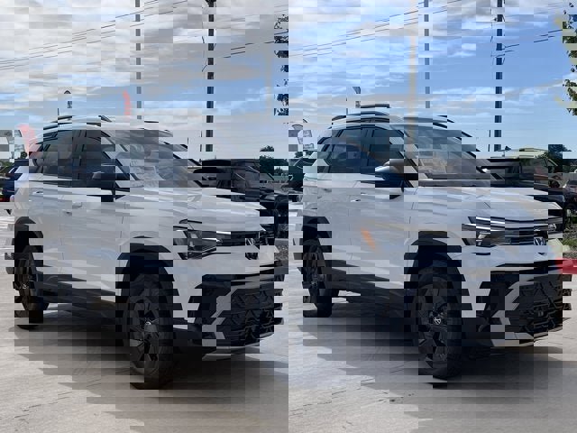 New 2025 Volkswagen Taos S image 7