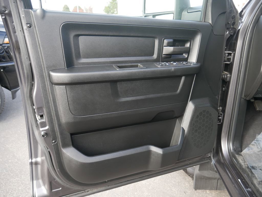 Certified 2024 RAM 3500 Tradesman w/ Chrome Appearance Group image 27