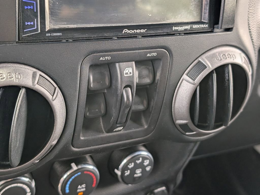 Used 2017 Jeep Wrangler Unlimited Sport w/ Quick Order Package 24S image 18