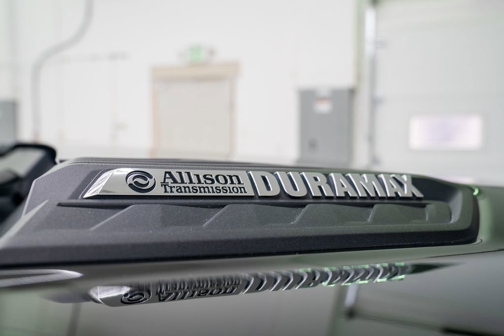 Used 2023 Chevrolet Silverado 2500 High Country w/ Technology Package image 11