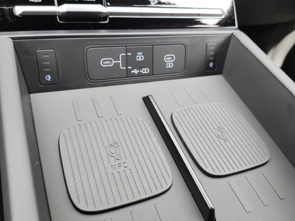 New 2027 Hyundai Santa Fe Calligraphy FWD image 33