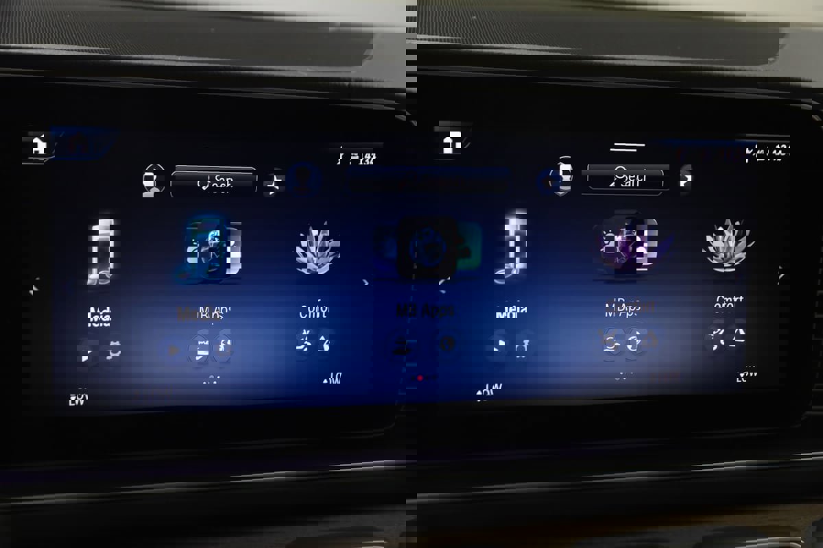 Used 2025 Mercedes-Benz GLS 450 4MATIC image 45