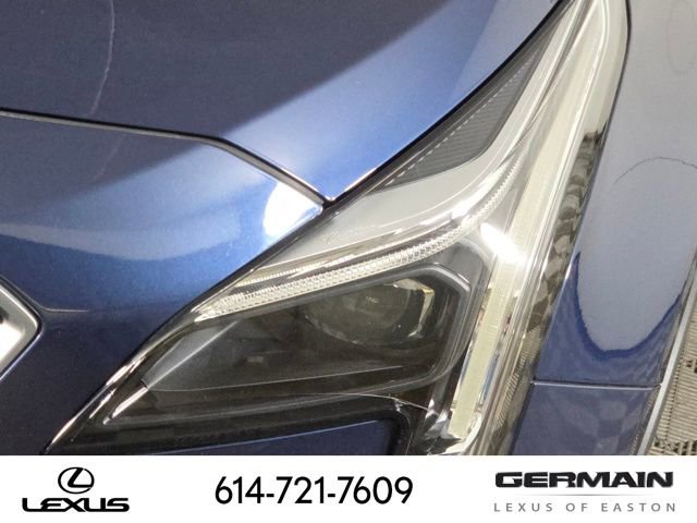 Used 2019 Cadillac XT4 Luxury w/ Cold Weather Package image 13