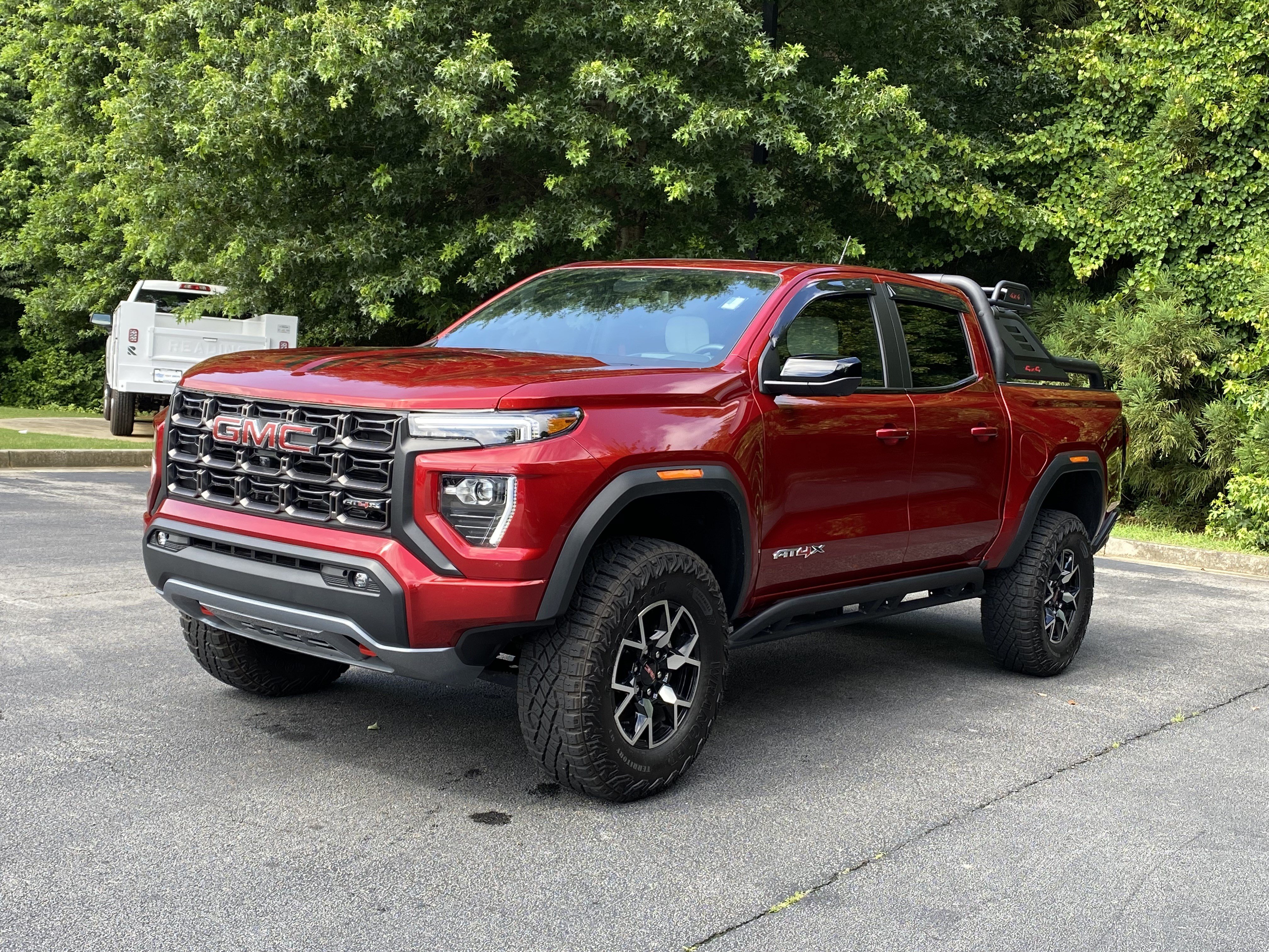 Used 2025 GMC Canyon AT4 w/ AT4X Package AWD/4WD image 5