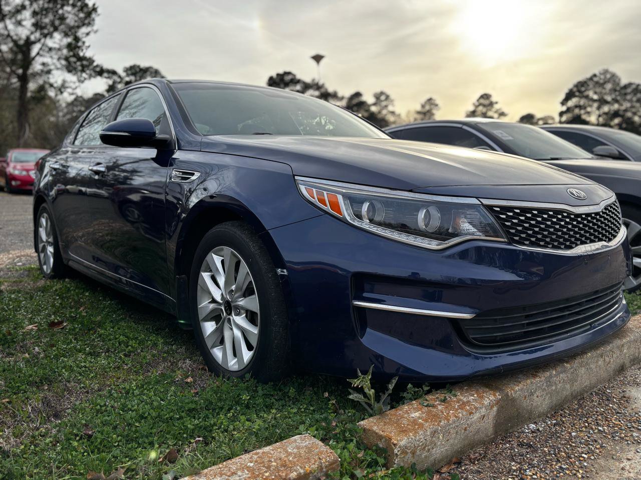 Used 2016 Kia Optima EX image 1