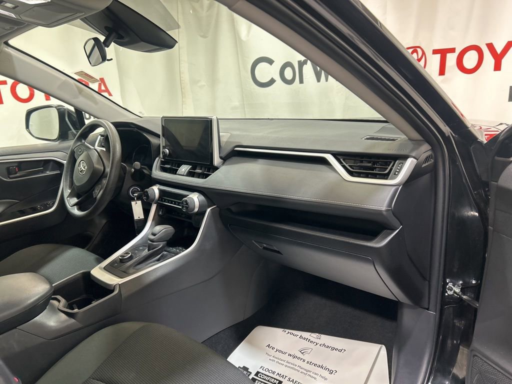 Used 2025 Toyota RAV4 LE image 12