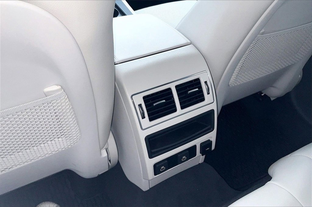 Used 2026 Jaguar F-PACE R-Dynamic S image 24