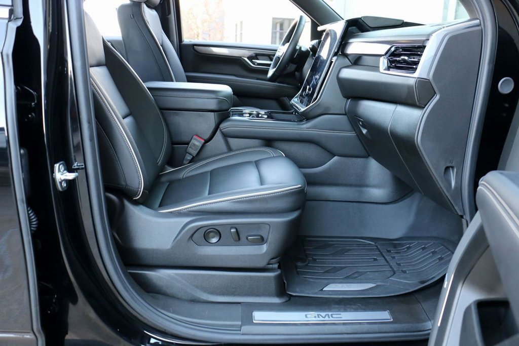 Used 2025 GMC Yukon XL Elevation w/ LPO, Floor Liner Package image 38