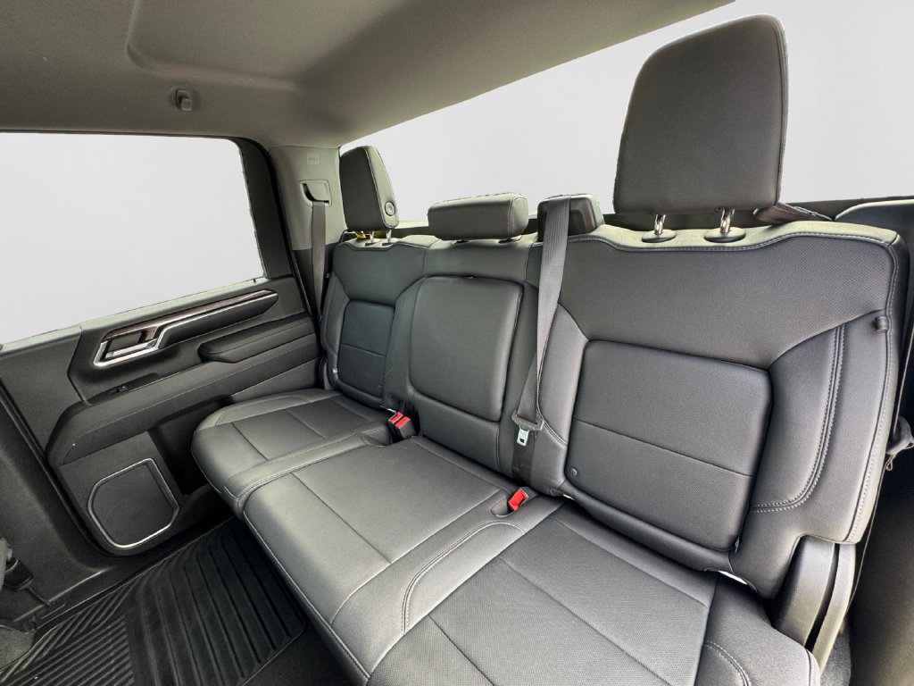 Used 2024 Chevrolet Silverado 2500 LTZ AWD/4WD image 12