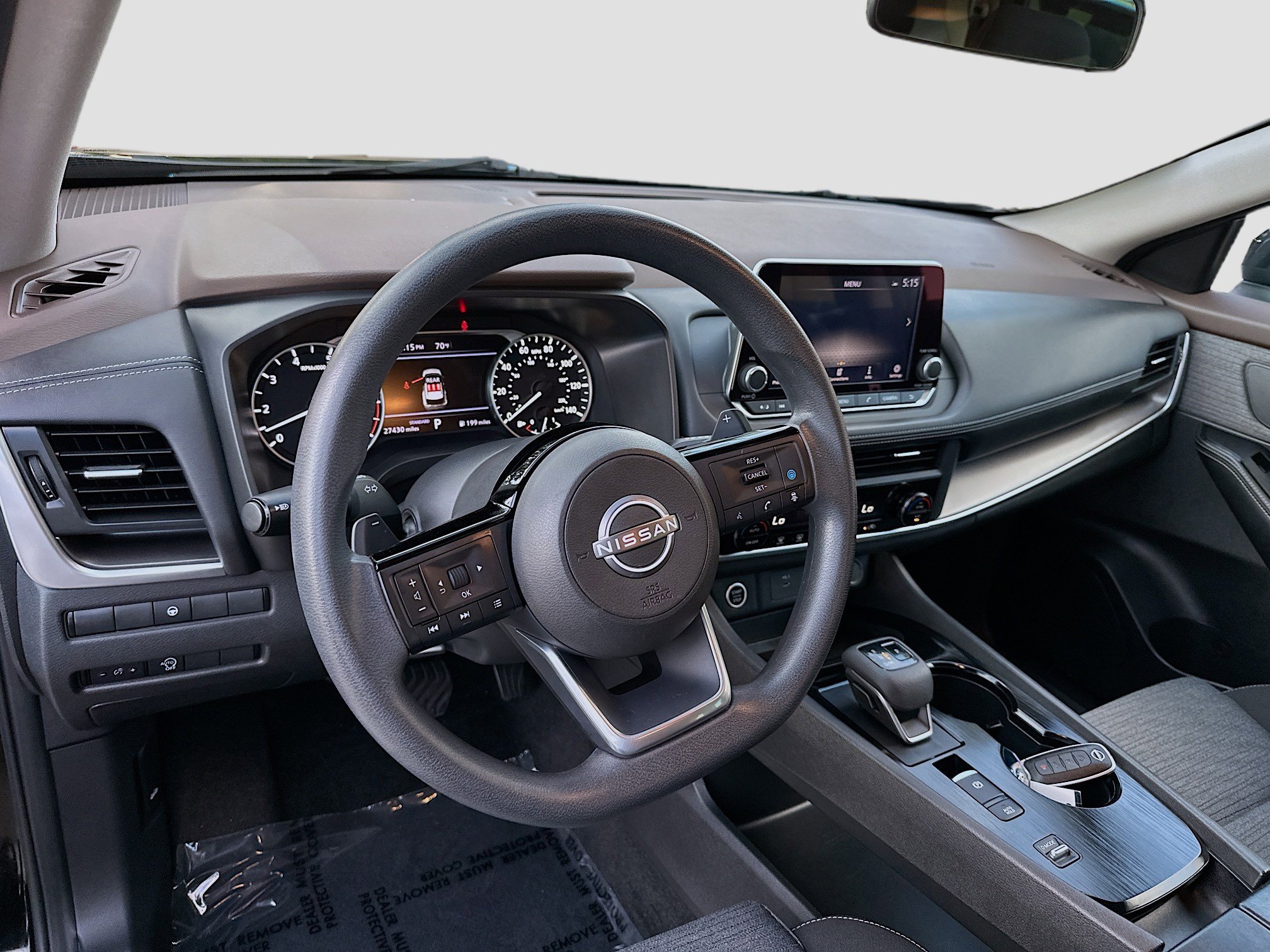 Used 2023 Nissan Rogue SV image 9