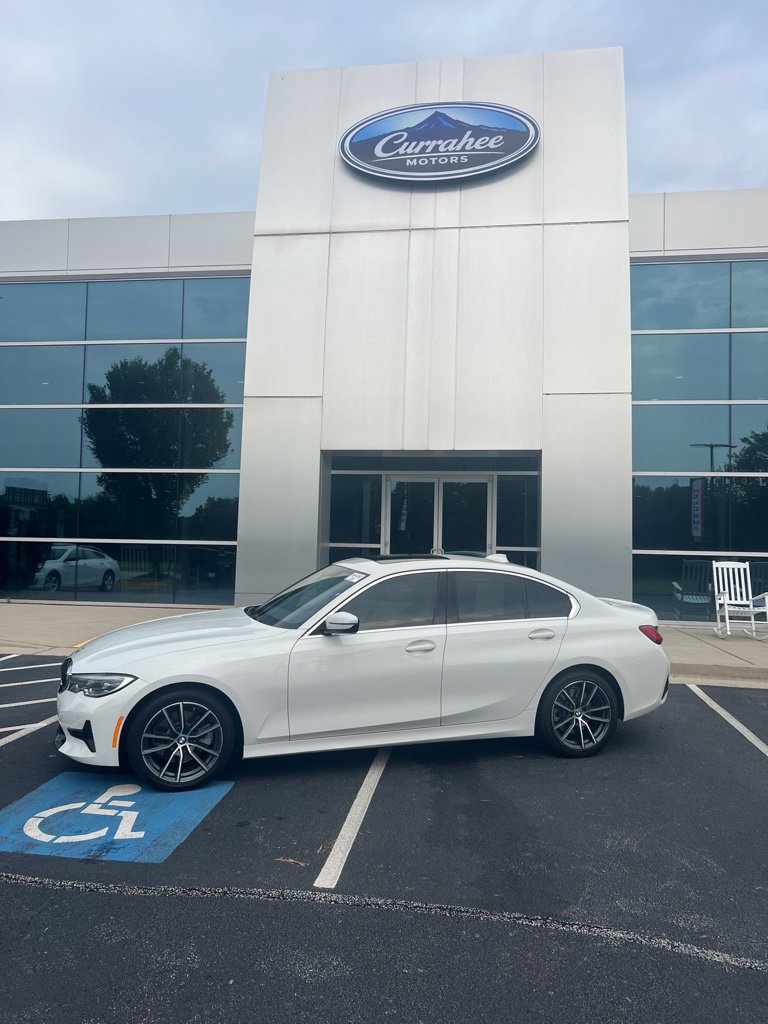 Used 2019 BMW 330i Sedan RWD image 2