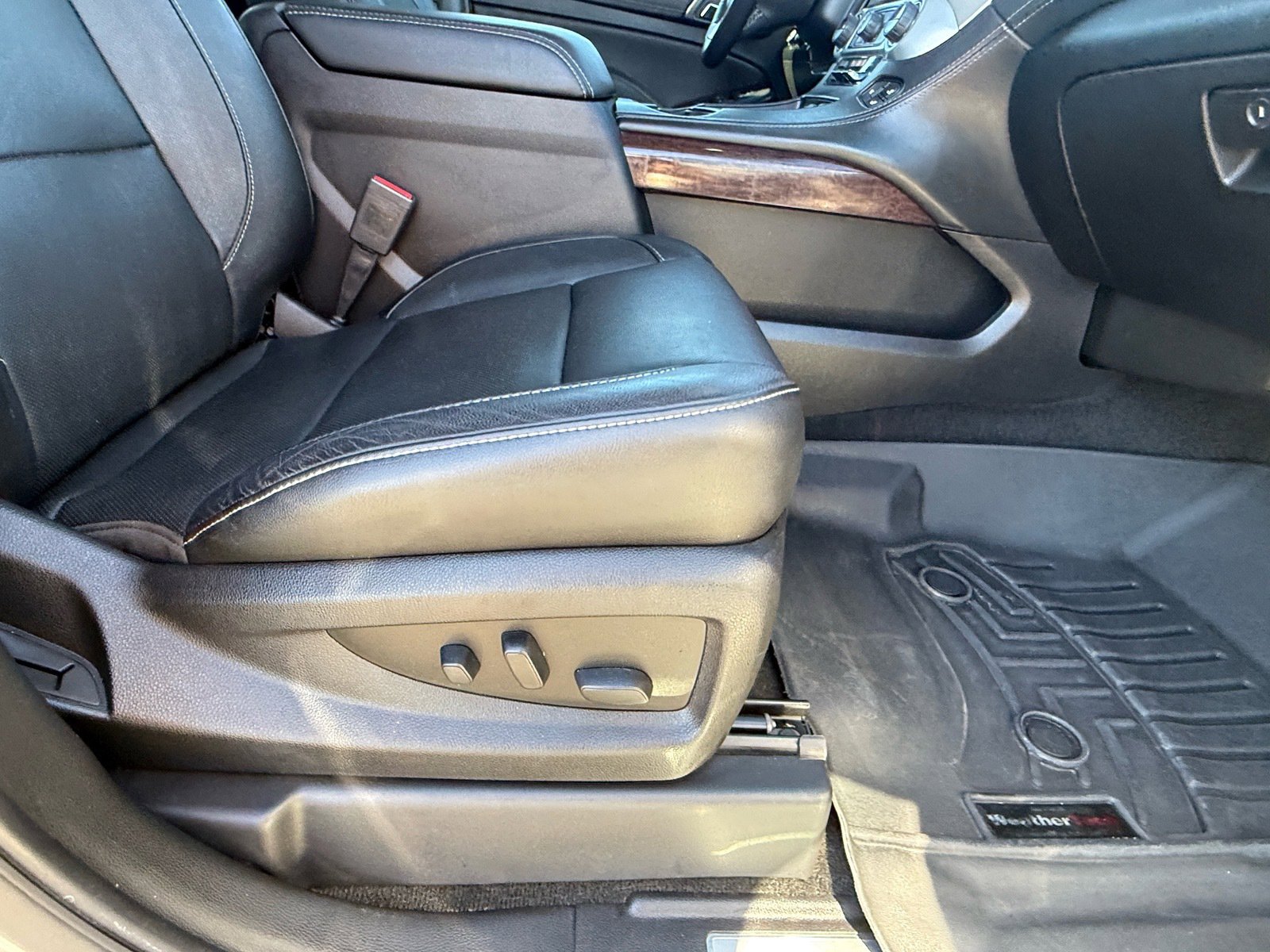 Used 2018 GMC Yukon SLT w/ Open Road Package image 12