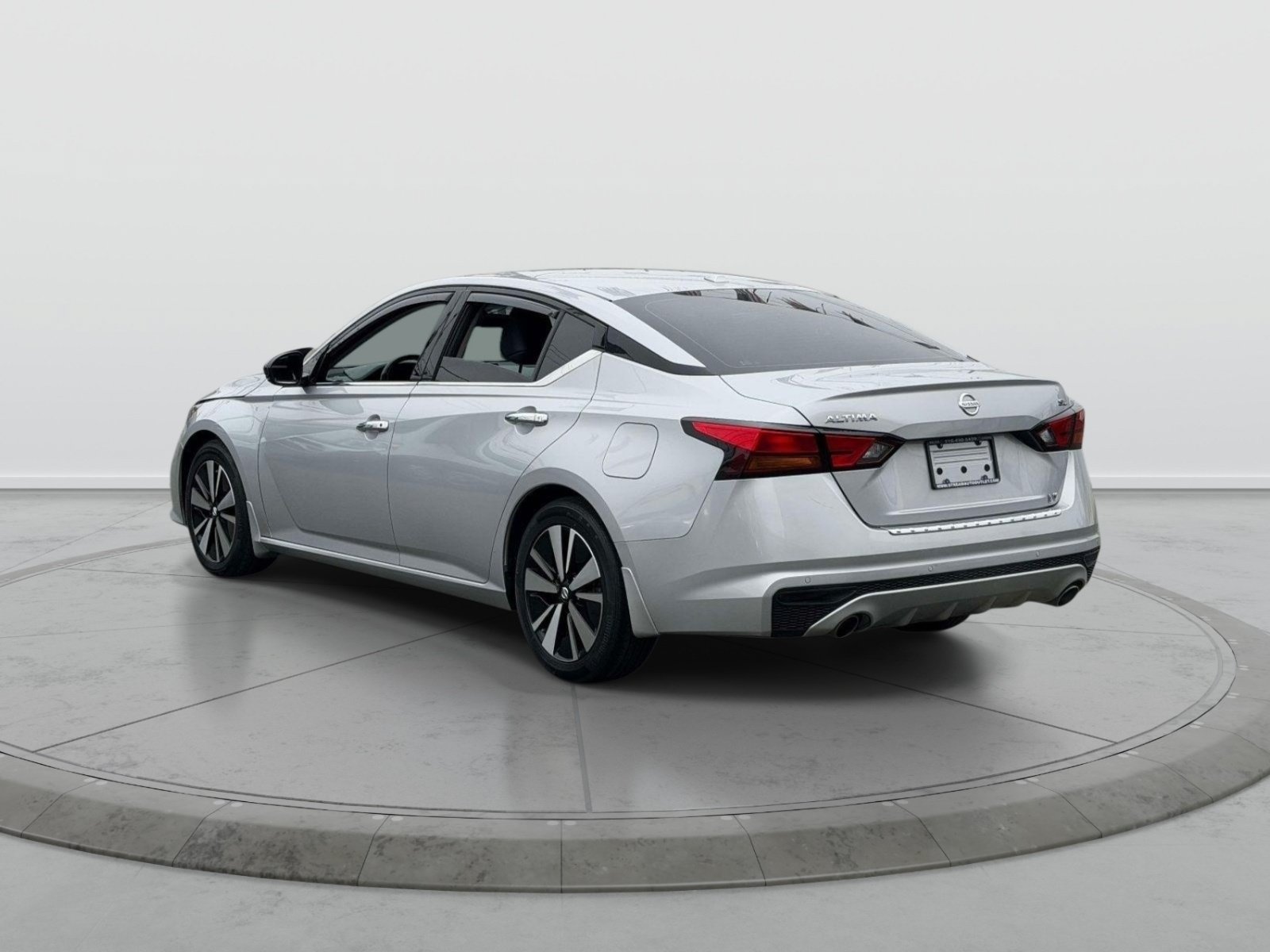 Used 2022 Nissan Altima 2.5 SL FWD image 6