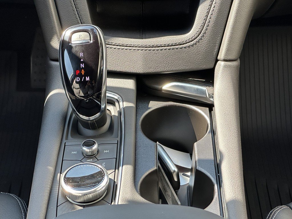 New 2026 Cadillac XT5 Luxury w/ LPO, Floor Liner Package image 12