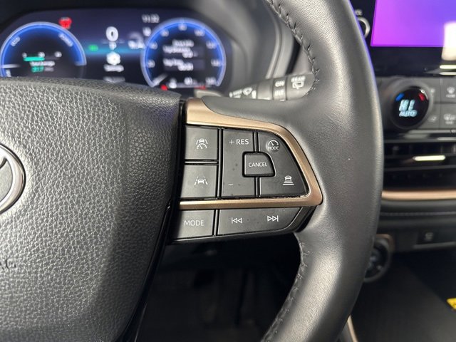Used 2024 Toyota Grand Highlander AWD Hybrid image 16