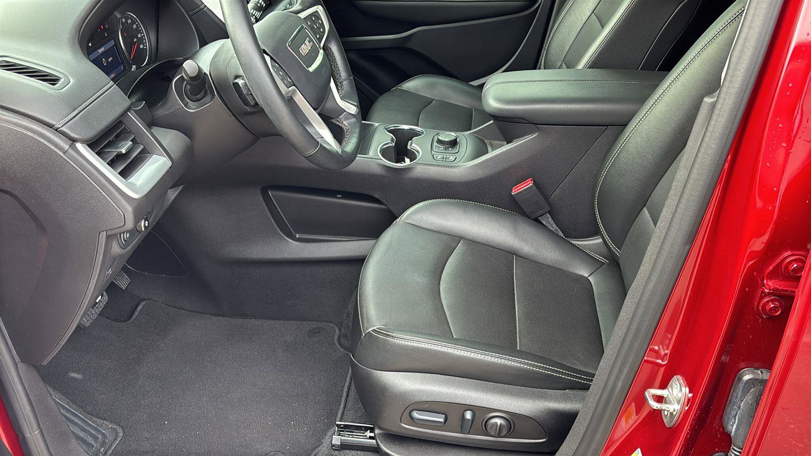 Certified 2024 GMC Terrain SLT w/ Elevation Edition AWD/4WD image 13