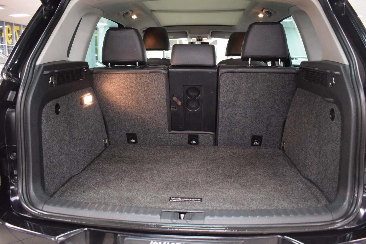 Used 2016 Volkswagen Tiguan SE image 17