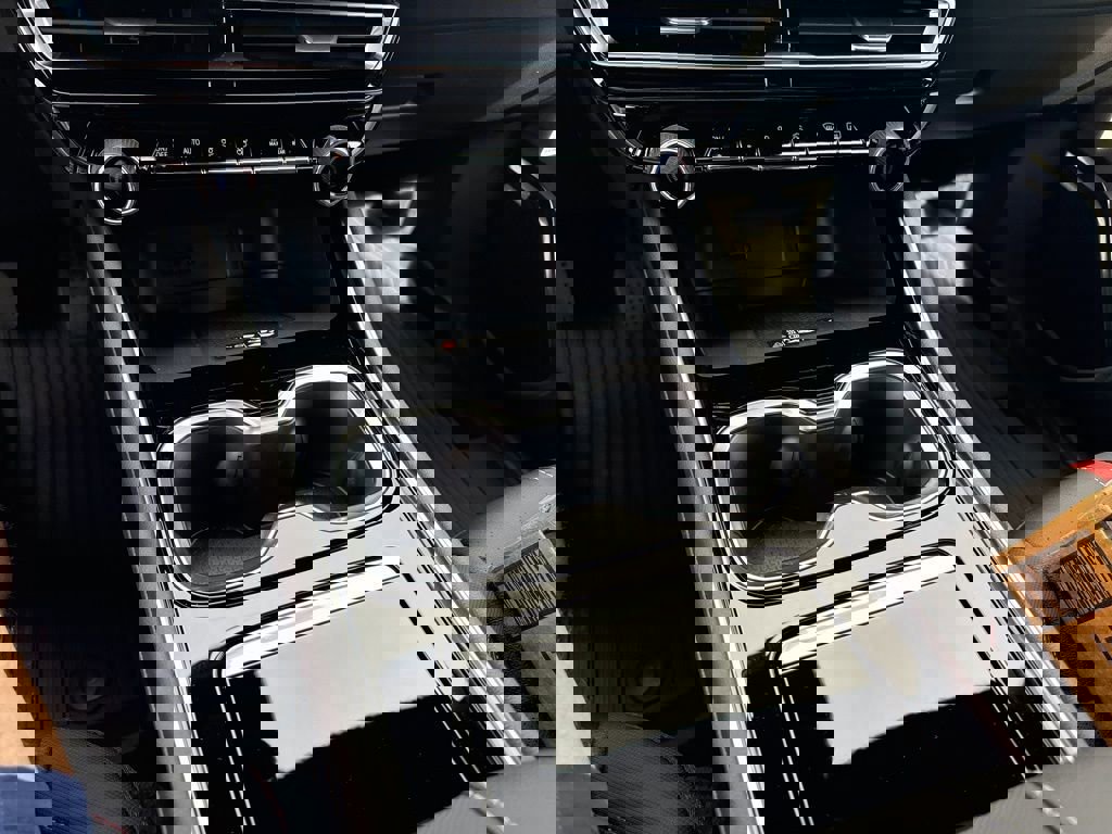 New 2026 Chevrolet Traverse RS w/ LPO, Floor Liner Package image 11