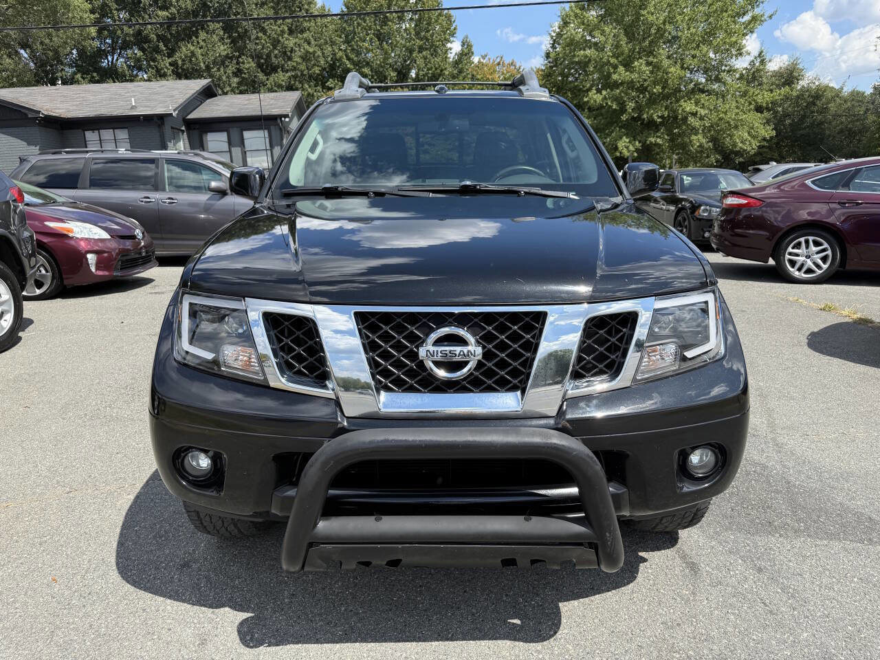 Used 2017 Nissan Frontier PRO-4X w/ Pro-4x Luxury Package image 3