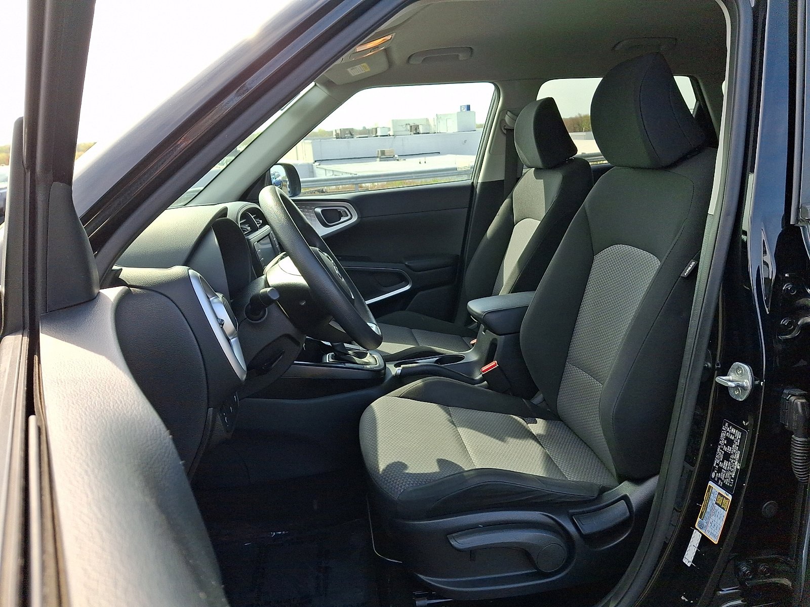 Used 2021 Kia Soul LX FWD image 13