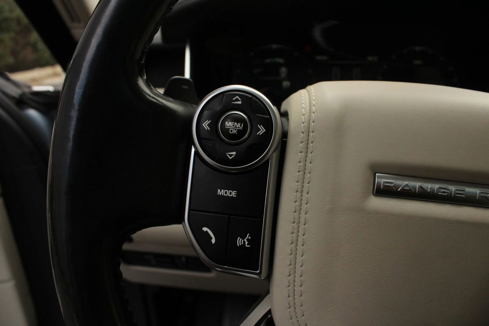 Used 2014 Land Rover Range Rover Supercharged AWD/4WD image 29