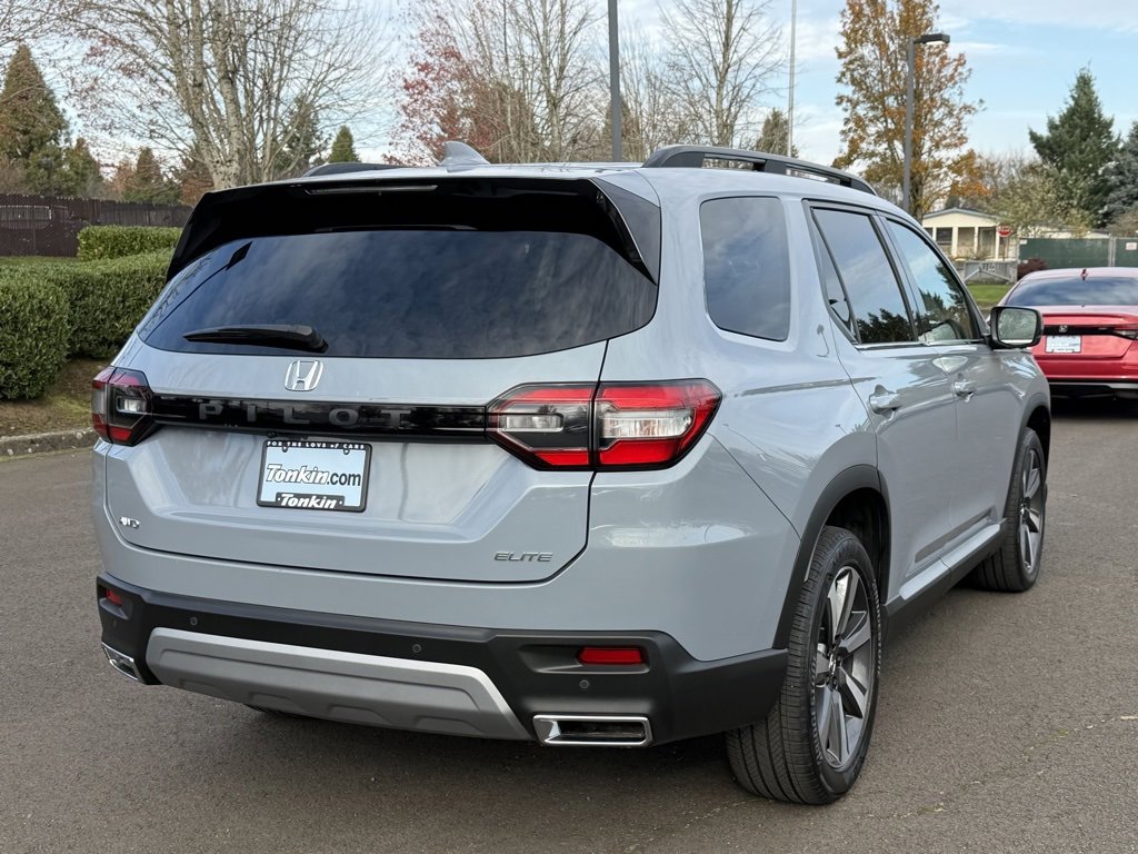 Certified 2023 Honda Pilot Elite image 8