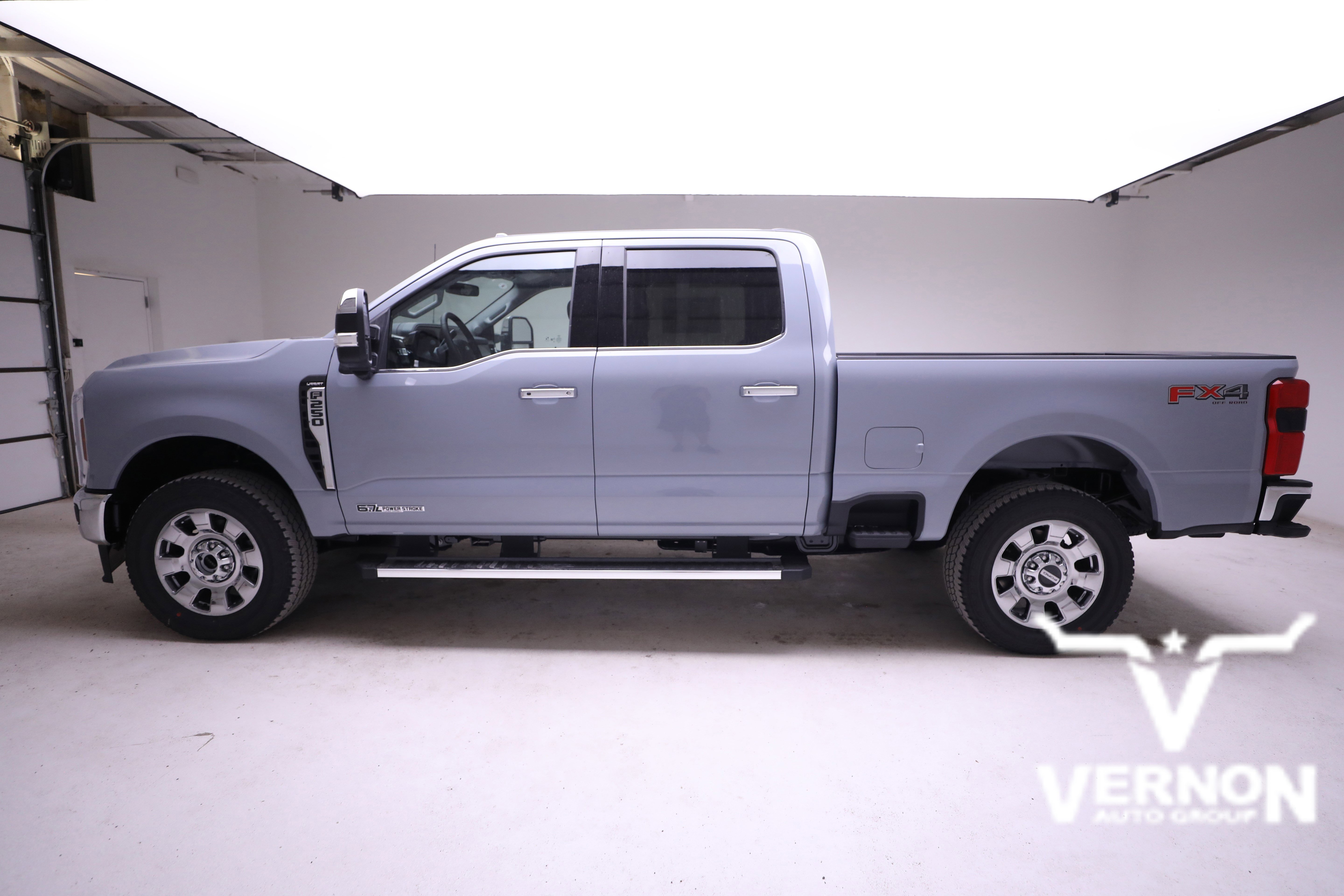 New 2026 Ford F250 Lariat w/ Chrome Package image 2