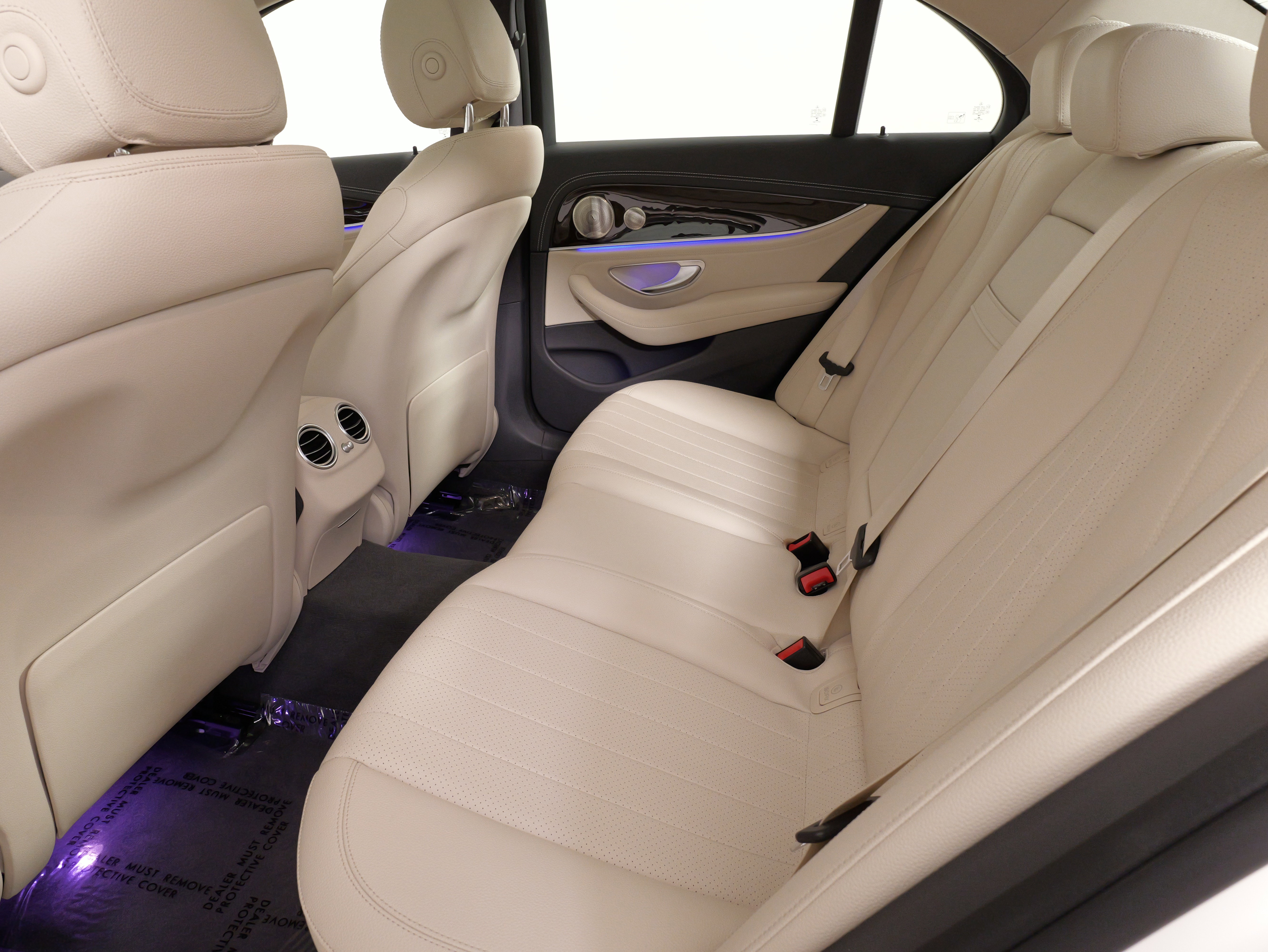 Used 2021 Mercedes-Benz E 350 4MATIC Sedan w/ Premium Package image 38