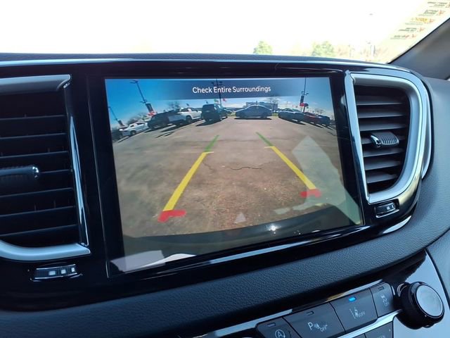 Used 2025 Chrysler Pacifica Select image 21