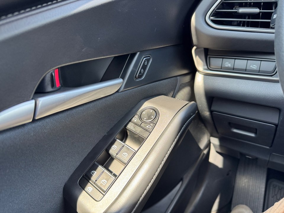 Certified 2025 MAZDA CX-30 AWD 2.5 S image 36