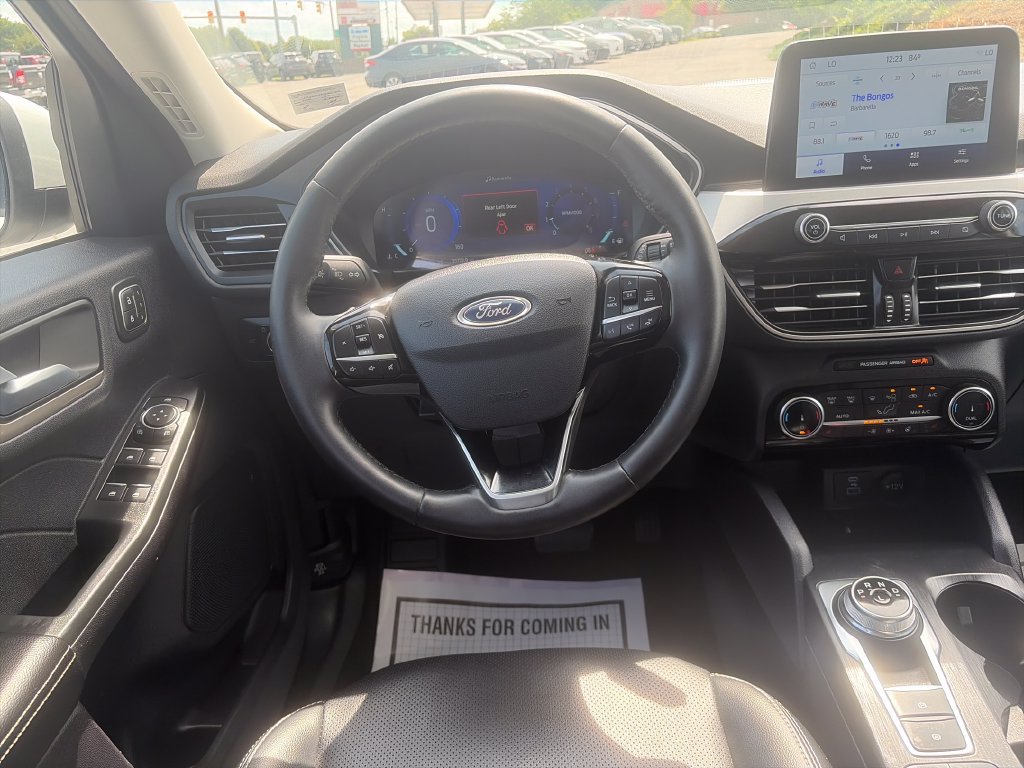 Used 2022 Ford Escape SEL w/ Technology Package FWD image 14