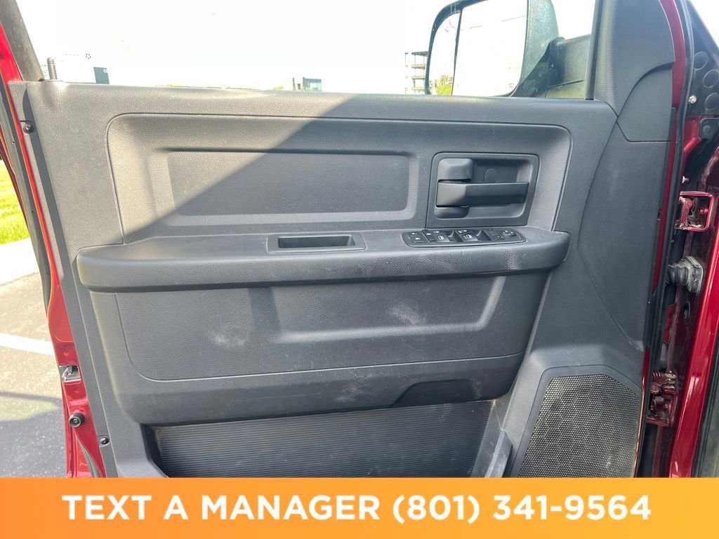 Used 2012 RAM 2500 ST w/ Chrome Appearance Group image 10