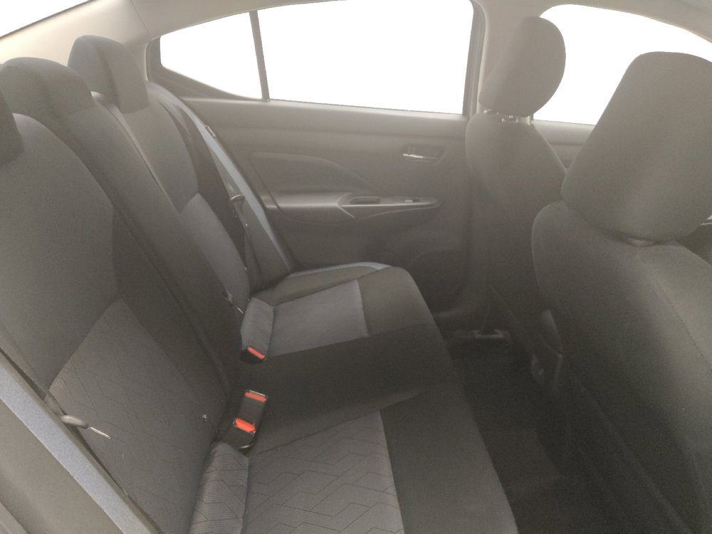 Used 2025 Nissan Versa SV image 19