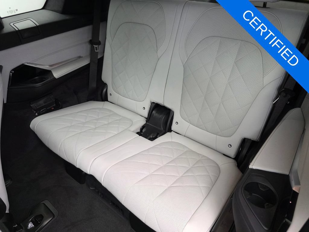 Used 2027 BMW X7 xDrive40i w/ Executive Package AWD/4WD image 17
